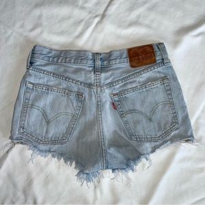 Levi size 26” 501 jean shorts